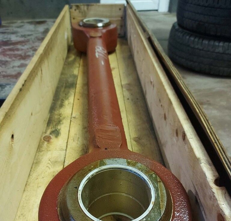 Volvo link 11093778 Volvo L180, L180C, L180C HL, L180D, L180E, L180F, L180G and L180H - Hydraulic cylinder for Wheel loader: picture 3 Volvo link 11093778 Volvo L180, L180C, L180C HL, L180D, L180E, L180F, L180G and L180H - Hydraulic cylinder for Wheel loader: picture 3