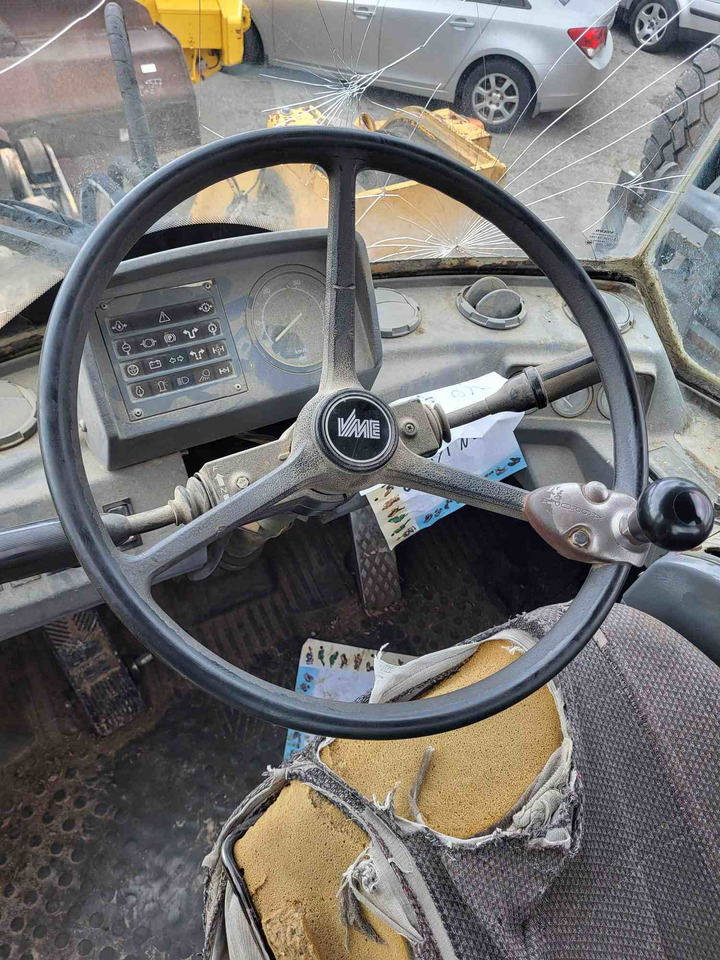 Volvo steering wheel - Steering wheel for Loader: picture 1 Volvo steering wheel - Steering wheel for Loader: picture 1