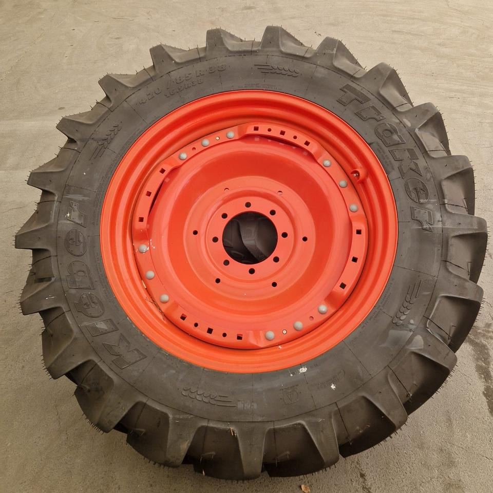 Kleber Reifen Räder 420/85R38 Traker 144A8 141B - Wheels and tires: picture 1 Kleber Reifen Räder 420/85R38 Traker 144A8 141B - Wheels and tires: picture 1