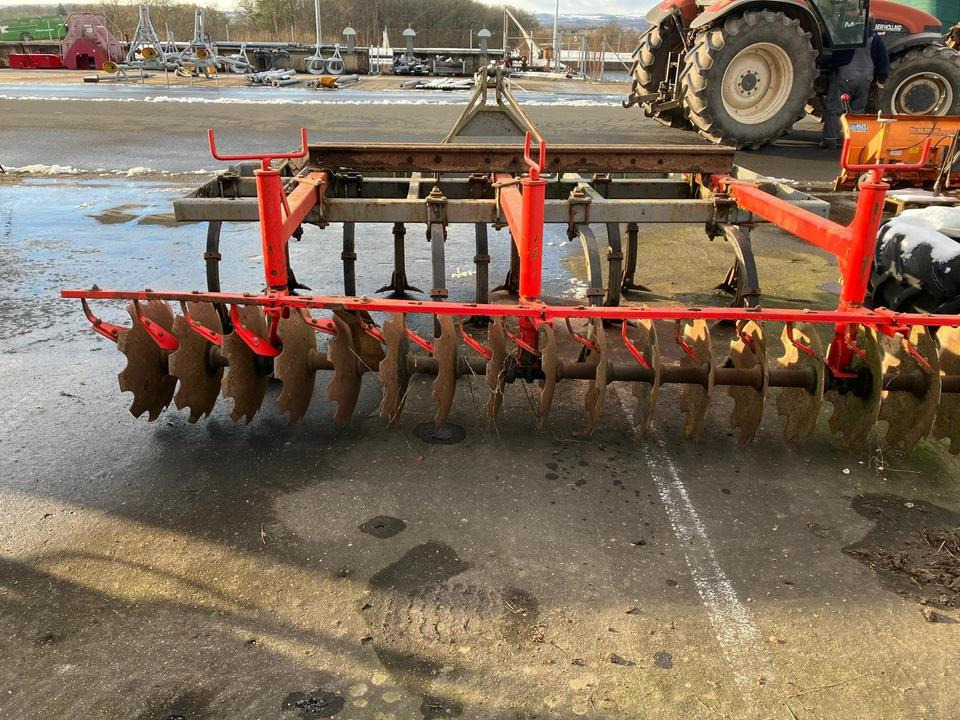 Stoppelgrubber 3m mit Steinsicherung und Scheibenwalze - Cultivator: picture 4 Stoppelgrubber 3m mit Steinsicherung und Scheibenwalze - Cultivator: picture 4