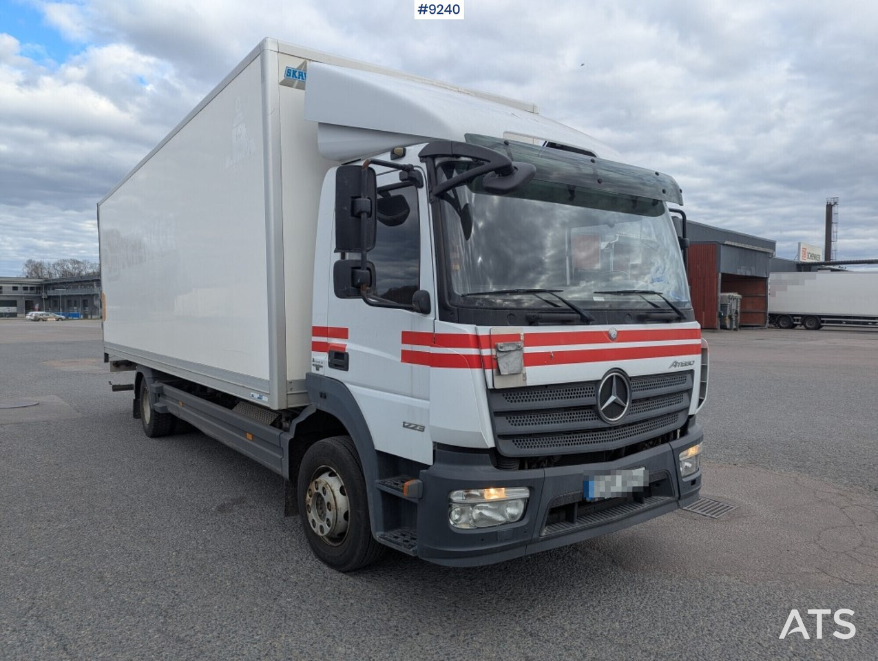 Box Truck Mercedes-Benz Atego with tail lift (VIDEO) - Box truck: picture 2 Box Truck Mercedes-Benz Atego with tail lift (VIDEO) - Box truck: picture 2