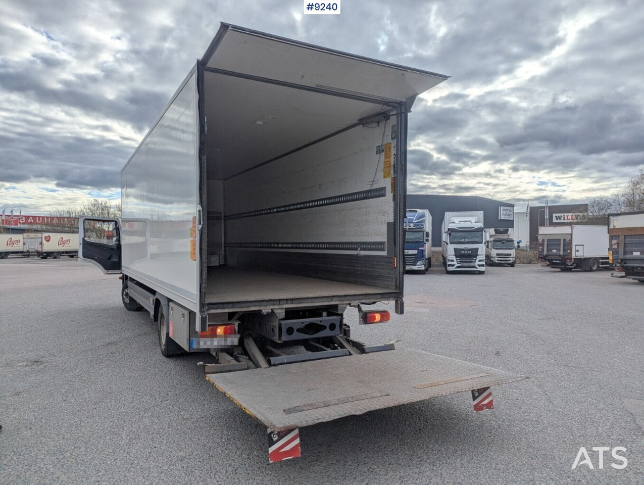 Box Truck Mercedes-Benz Atego with tail lift (VIDEO) - Box truck: picture 3 Box Truck Mercedes-Benz Atego with tail lift (VIDEO) - Box truck: picture 3