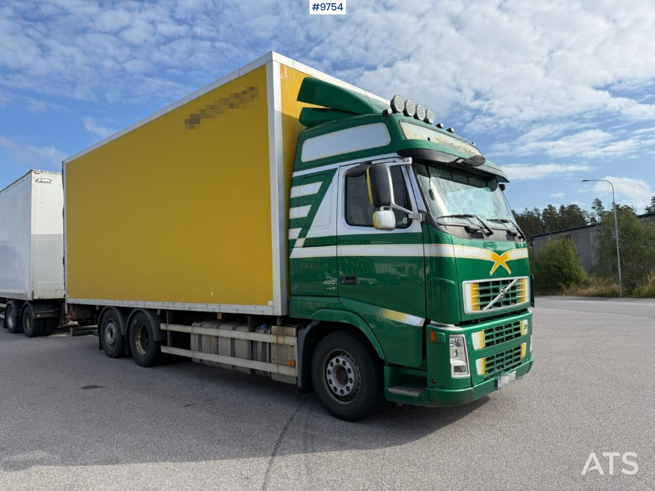 Box Truck Volvo FH 480 with 4-axle Ekeri trailer (VIDEO) - Box truck: picture 2 Box Truck Volvo FH 480 with 4-axle Ekeri trailer (VIDEO) - Box truck: picture 2