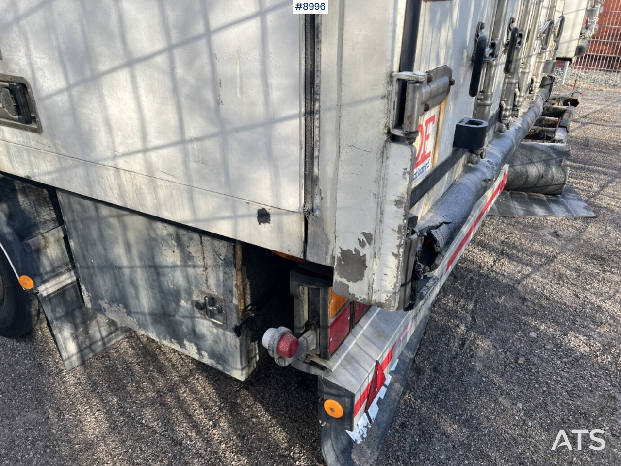 Box trailer EKERI L/L-4 - Closed box trailer: picture 4 Box trailer EKERI L/L-4 - Closed box trailer: picture 4