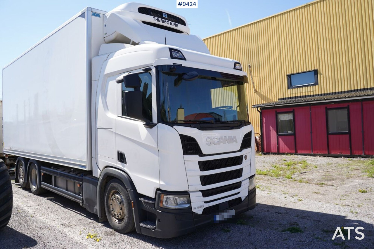 Cooling and freezing box truck Scania R450 - Refrigerated truck: picture 3 Cooling and freezing box truck Scania R450 - Refrigerated truck: picture 3