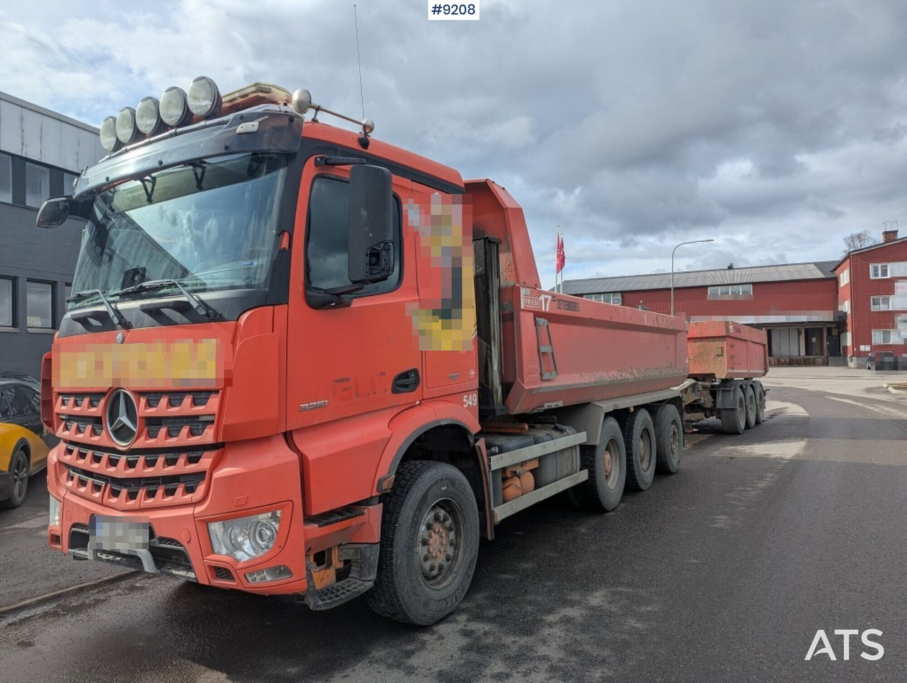 Dump / dozer truck Mercedes Benz Arocs 3251 8X4 - Tipper: picture 2 Dump / dozer truck Mercedes Benz Arocs 3251 8X4 - Tipper: picture 2