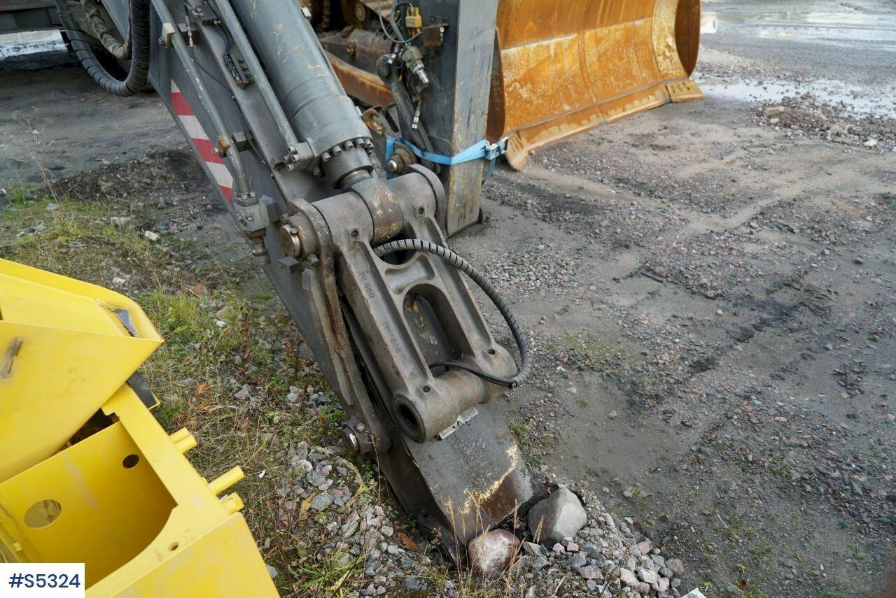 Excavator EXCAVATOR Volvo EC460BLC  WITH BUCKET: picture 9