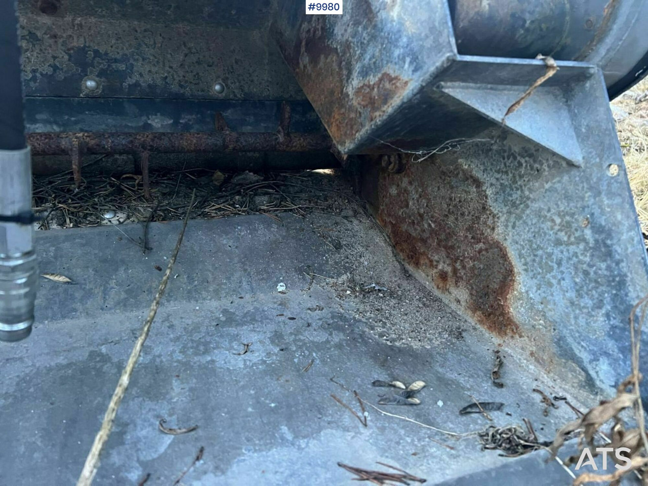 Fjaras sand spreader 250L - Sand/ Salt spreader: picture 5 Fjaras sand spreader 250L - Sand/ Salt spreader: picture 5