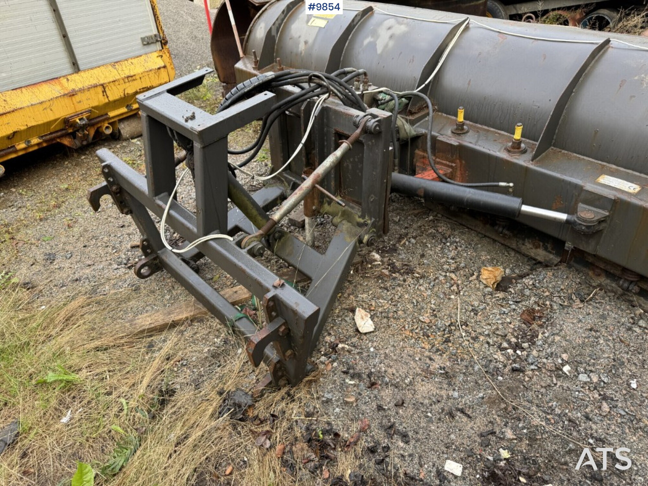 Front plows UNI-VÄG UV-360 - Snow plough: picture 5 Front plows UNI-VÄG UV-360 - Snow plough: picture 5