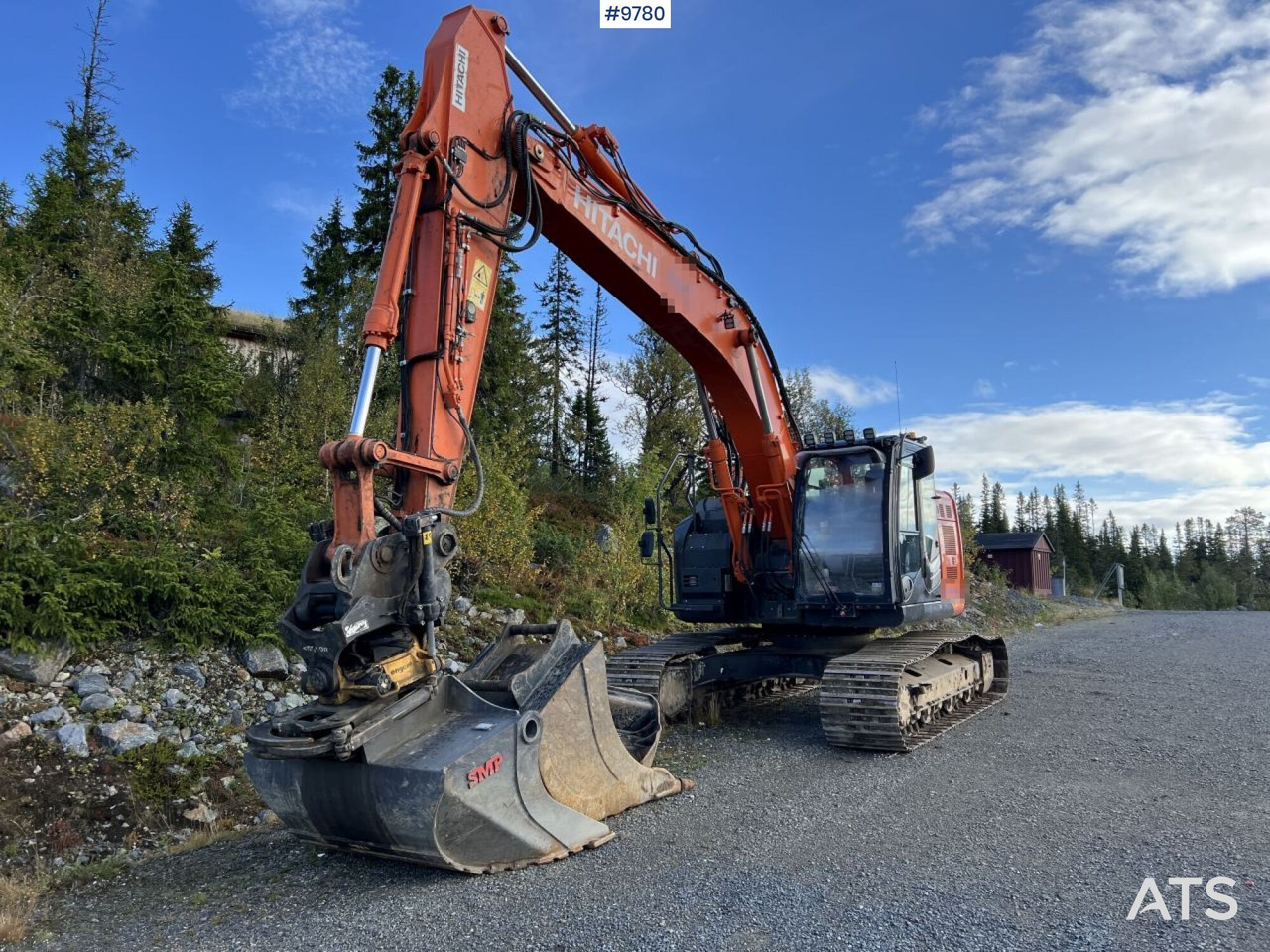 Crawler excavator Hitachi ZX 225 US LC-L with excavation system and attachments: picture 8