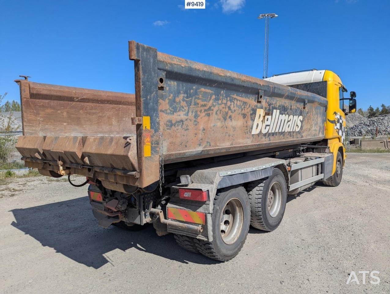 Hooklift Truck Scania R520 6x2 with flatbed - Hook lift truck: picture 4 Hooklift Truck Scania R520 6x2 with flatbed - Hook lift truck: picture 4