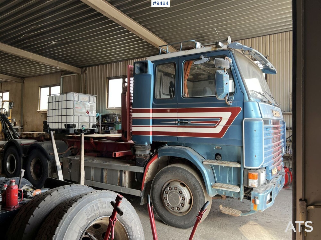 Hoolift Truck Scania R143 - Hook lift truck: picture 2 Hoolift Truck Scania R143 - Hook lift truck: picture 2