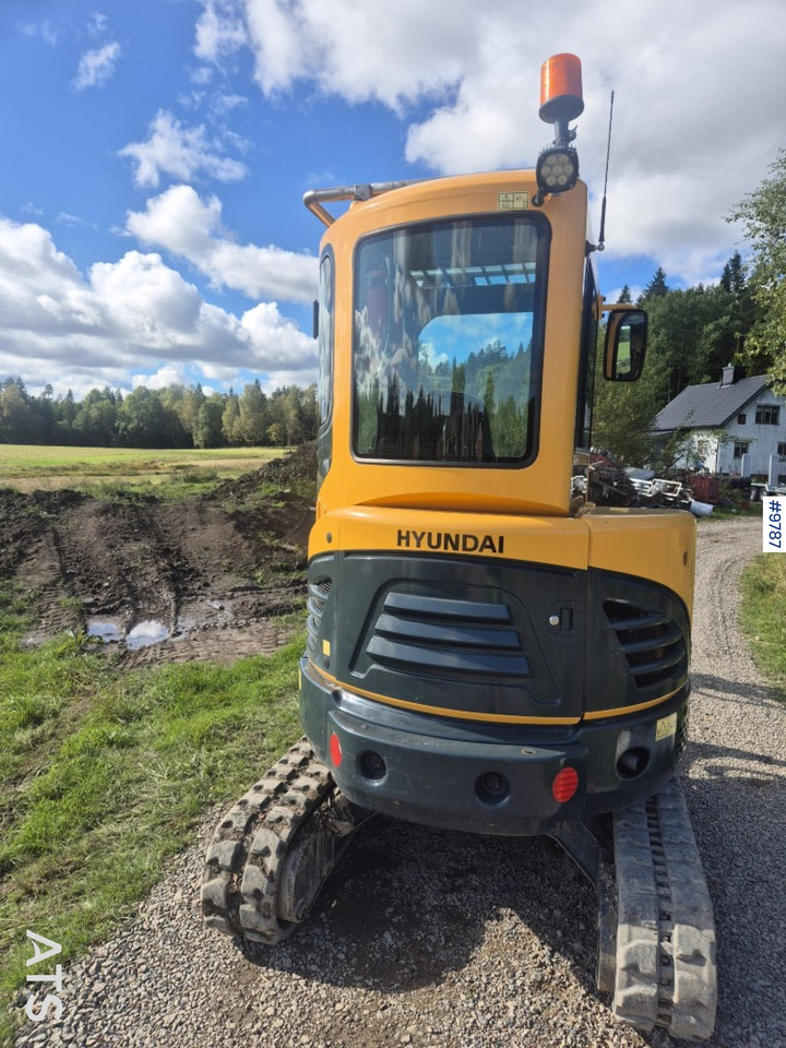 Mini excavator Hyundai 25Z-9AK mini excavator with tiltrotator and attachments: picture 8
