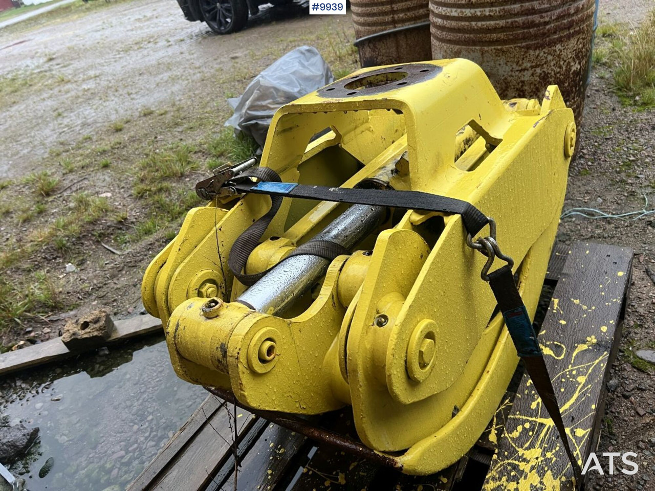 John Deere Logging Grapple SG 042 - Grapple: picture 1 John Deere Logging Grapple SG 042 - Grapple: picture 1