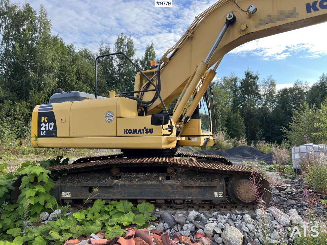 KOMATSU PC210LC-8 Excavator with buckets - Crawler excavator: picture 4 KOMATSU PC210LC-8 Excavator with buckets - Crawler excavator: picture 4
