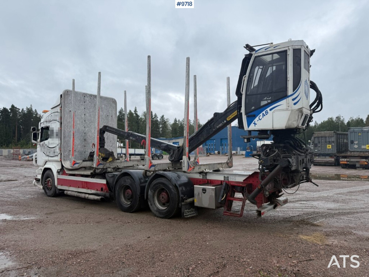 Log truck Scania R520 with crane - Timber truck, Crane truck: picture 4 Log truck Scania R520 with crane - Timber truck, Crane truck: picture 4