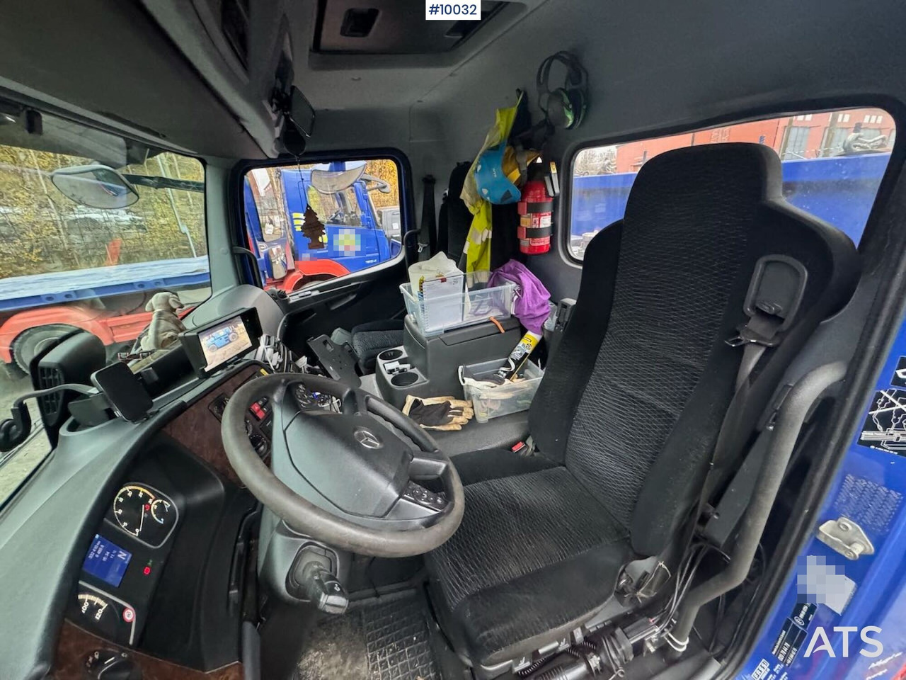 Hook lift truck Mercedes Atego 1524 Hook Truck with AJK hook: picture 6 Hook lift truck Mercedes Atego 1524 Hook Truck with AJK hook: picture 6