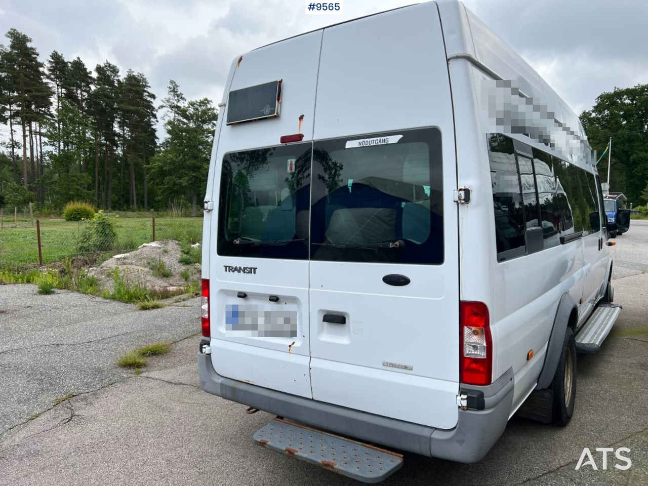Minibus - 16-seater bus - FORD TRANSIT 430L 17-P B - Minibus, People carrier: picture 3 Minibus - 16-seater bus - FORD TRANSIT 430L 17-P B - Minibus, People carrier: picture 3