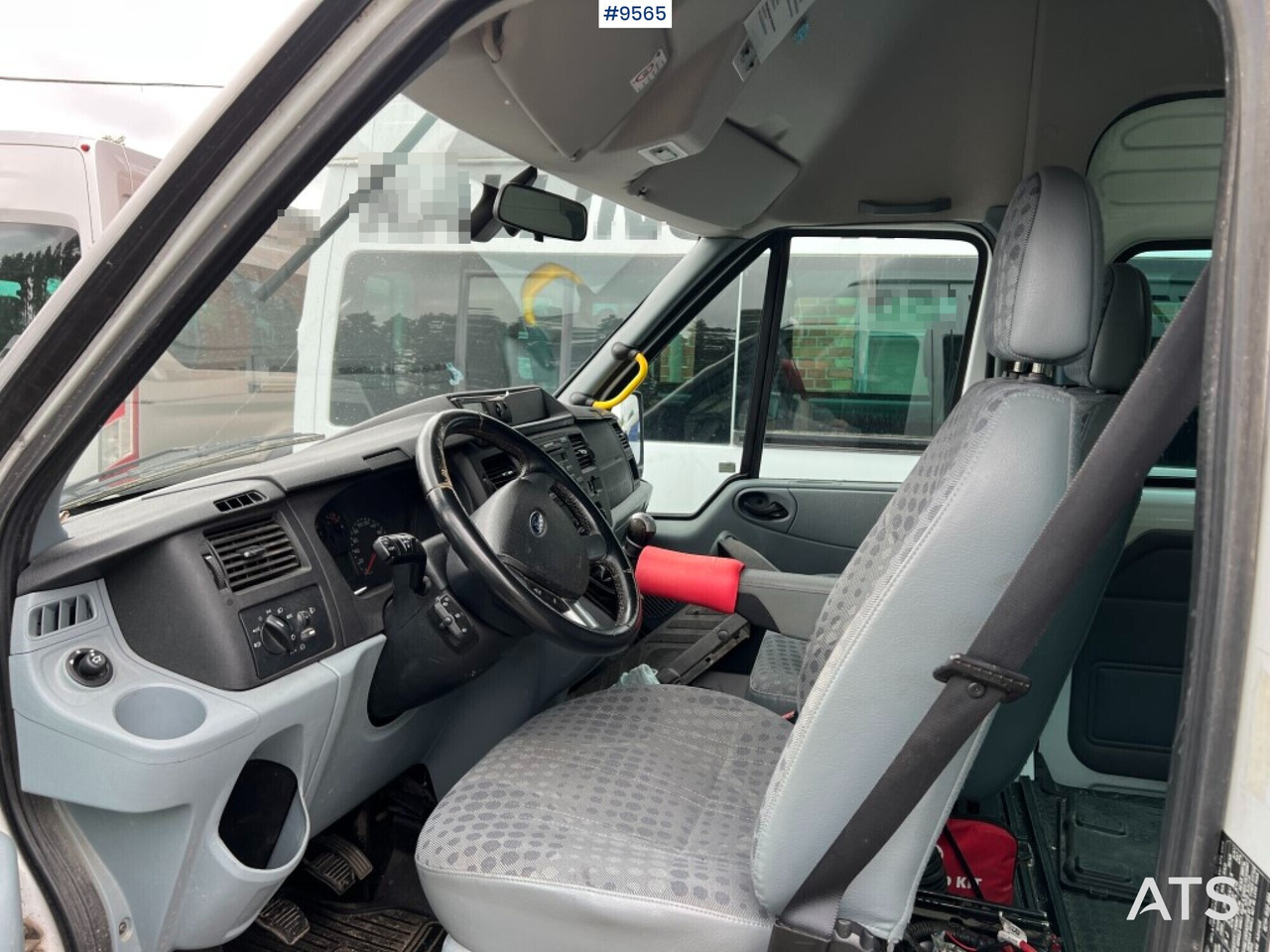 Minibus - 16-seater bus - FORD TRANSIT 430L 17-P B - Minibus, People carrier: picture 5 Minibus - 16-seater bus - FORD TRANSIT 430L 17-P B - Minibus, People carrier: picture 5