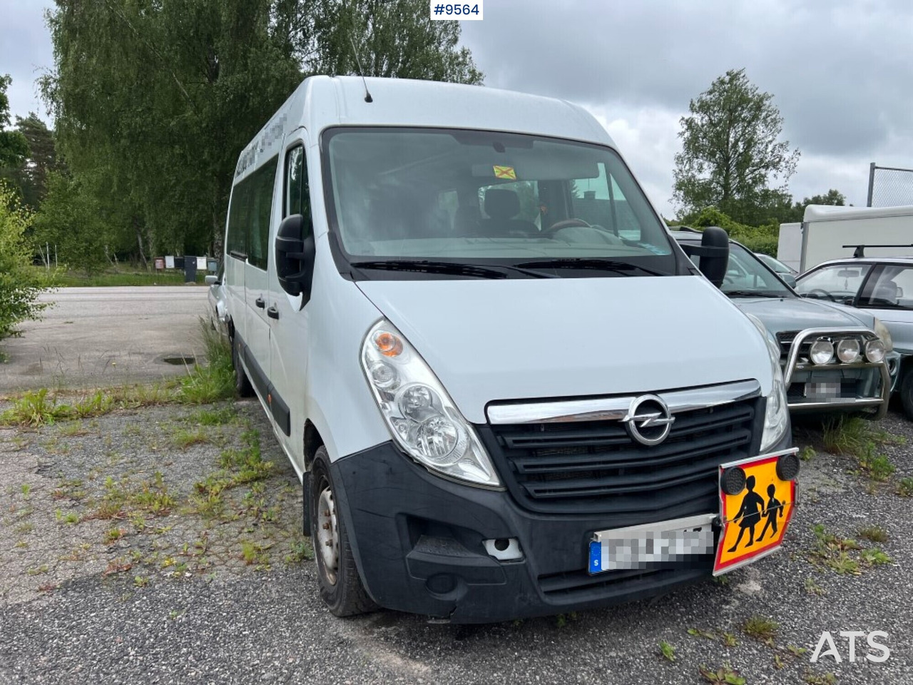 Minibus - 16-seater bus - Opel Movano - Minibus, People carrier: picture 2 Minibus - 16-seater bus - Opel Movano - Minibus, People carrier: picture 2