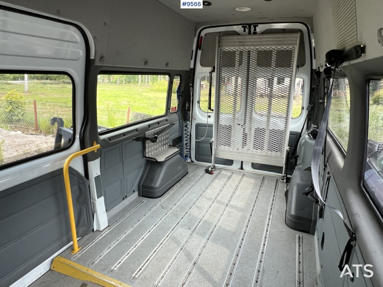 Minibus- Ford FDG6 Transit- Sold newly inspected - Minibus, People carrier: picture 5 Minibus- Ford FDG6 Transit- Sold newly inspected - Minibus, People carrier: picture 5