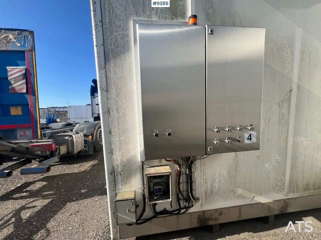 Refrigerated trailer box - Lagab - 6ton - Refrigerator swap body: picture 3 Refrigerated trailer box - Lagab - 6ton - Refrigerator swap body: picture 3