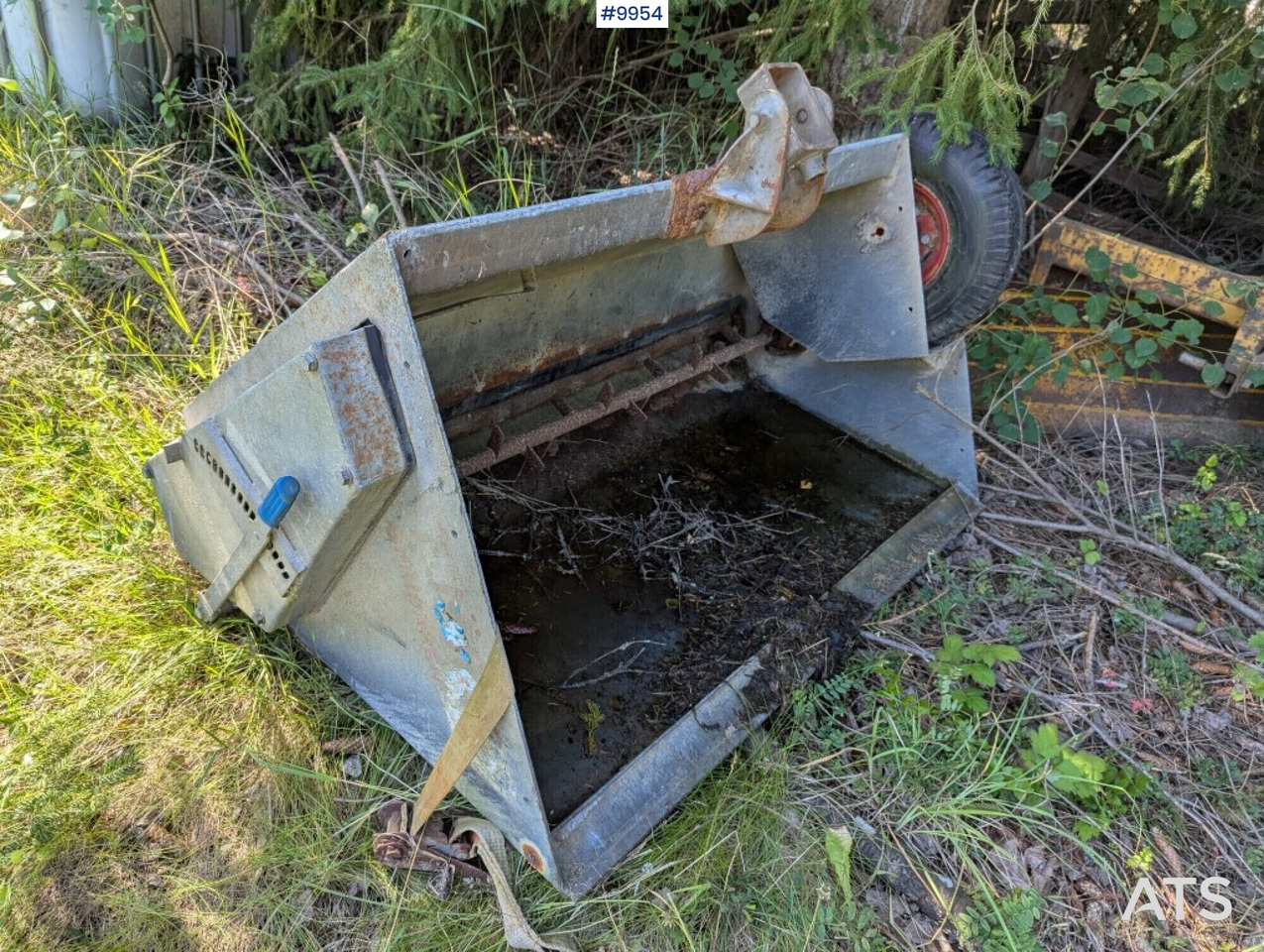 Sand spreader Fjärås 3-Point attachment - Sand/ Salt spreader: picture 1 Sand spreader Fjärås 3-Point attachment - Sand/ Salt spreader: picture 1