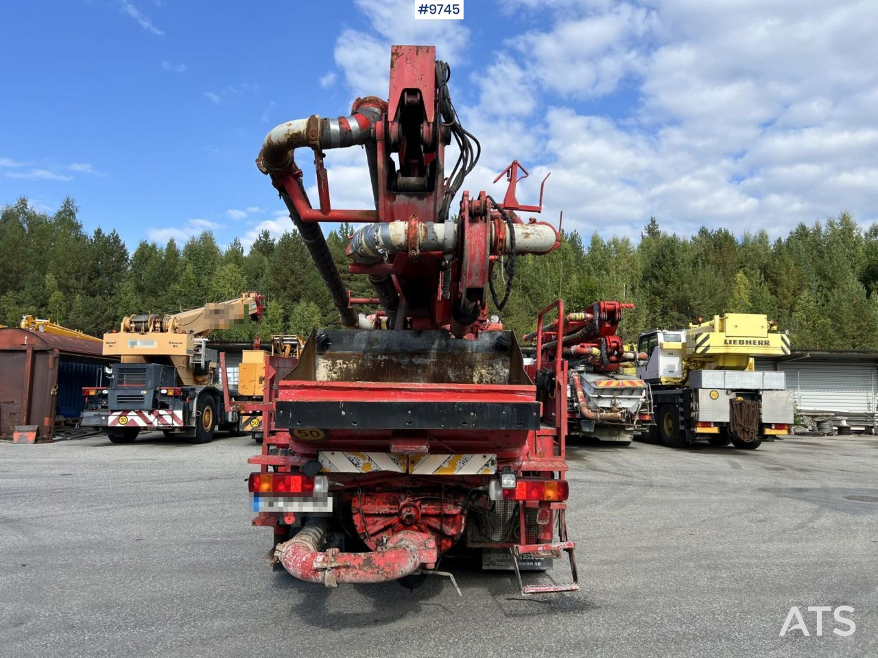 Concrete pump truck Scania P230 with Concrete pump: picture 12