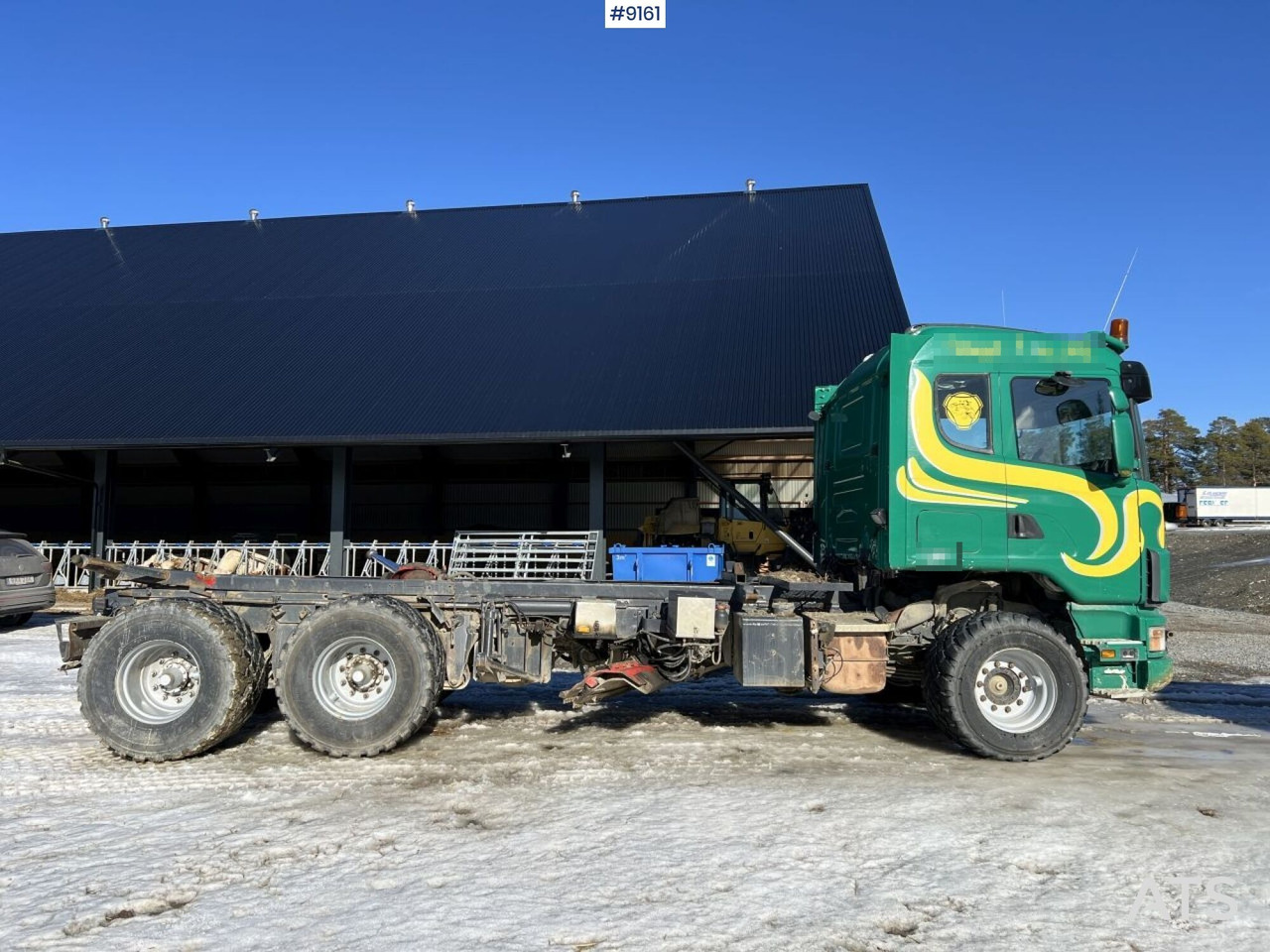 Scania R124 with cameleont quick lock, underbite and plow attachments - Cab chassis truck: picture 3 Scania R124 with cameleont quick lock, underbite and plow attachments - Cab chassis truck: picture 3