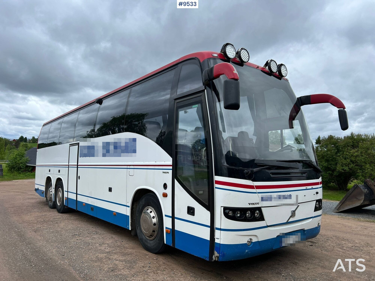VOLVO B12B 6X2 Passenger Bus - Coach: picture 2 VOLVO B12B 6X2 Passenger Bus - Coach: picture 2