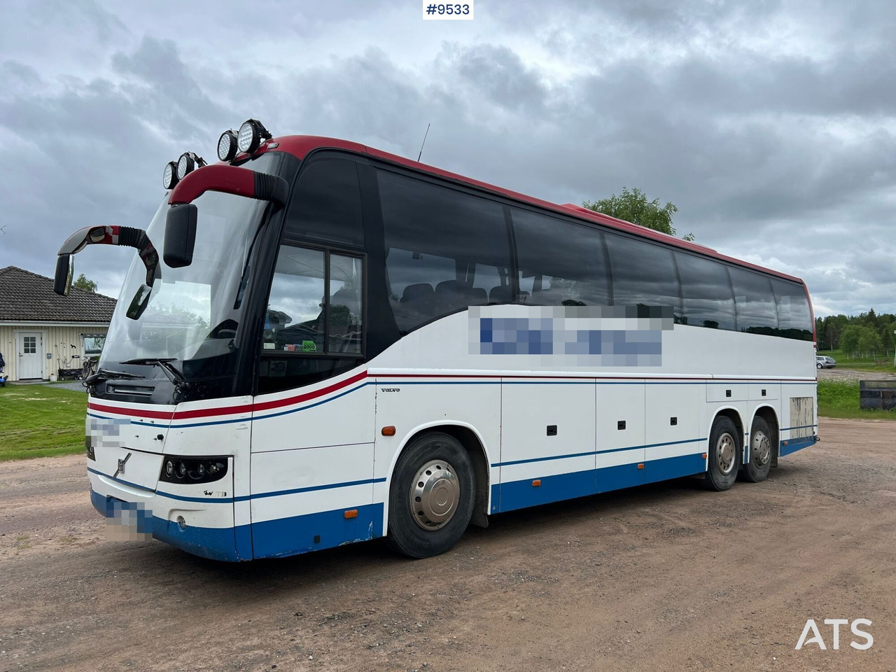 VOLVO B12B 6X2 Passenger Bus - Coach: picture 1 VOLVO B12B 6X2 Passenger Bus - Coach: picture 1