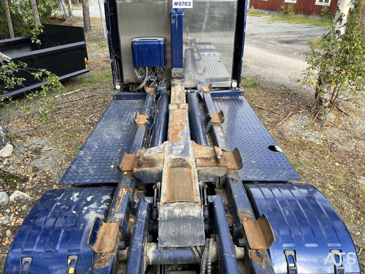 Hook lift truck VOLVO FH16-660 6*2 LAXO-Bracket with load changer, woodchip box, and flatbed: picture 8