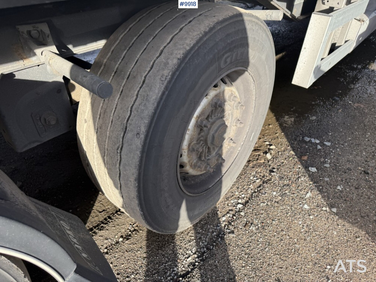 Box truck Volvo FH500 with Narko trailer: picture 14 Box truck Volvo FH500 with Narko trailer: picture 14