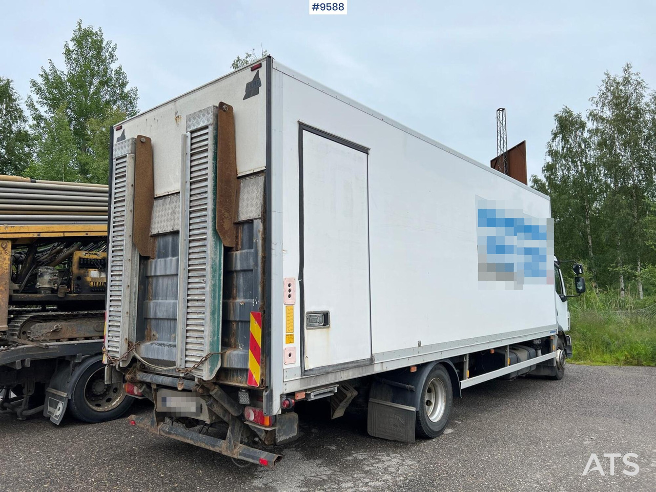 Volvo FL 280 4x2 Box Truck with loading ramps - Box truck: picture 3 Volvo FL 280 4x2 Box Truck with loading ramps - Box truck: picture 3