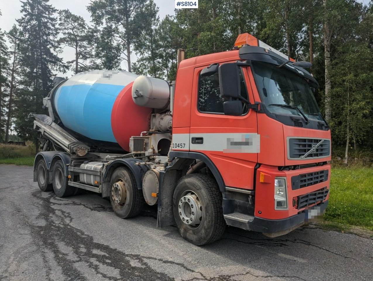 Volvo FM400 8X4 Mixer Truck SEE VIDEO - Concrete mixer truck: picture 2 Volvo FM400 8X4 Mixer Truck SEE VIDEO - Concrete mixer truck: picture 2