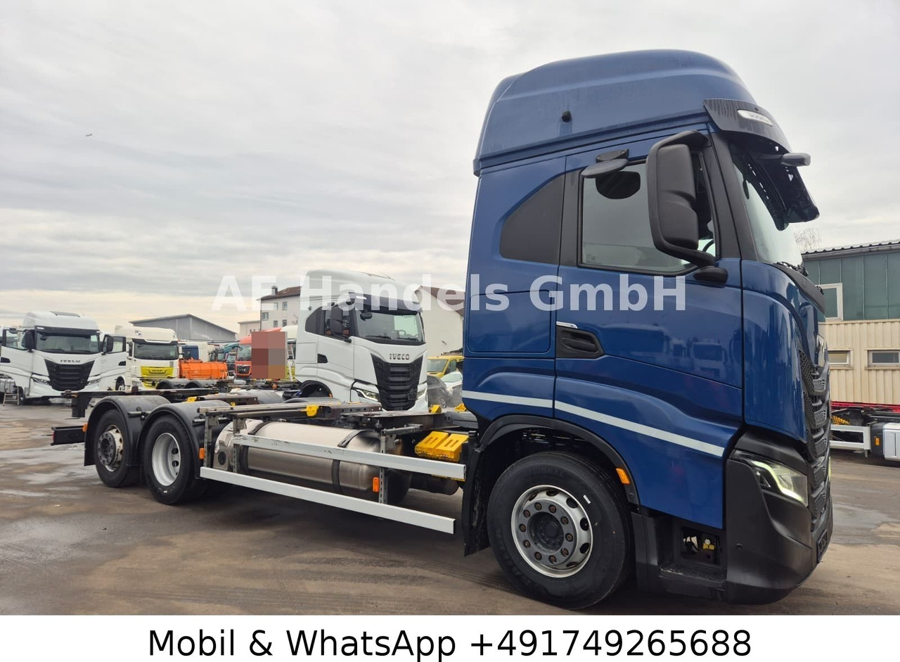 Iveco S-Way 460 AS LL BDF LNG*Retarder/Lenk+Lift/Multi - Container transporter/ Swap body truck: picture 2 Iveco S-Way 460 AS LL BDF LNG*Retarder/Lenk+Lift/Multi - Container transporter/ Swap body truck: picture 2