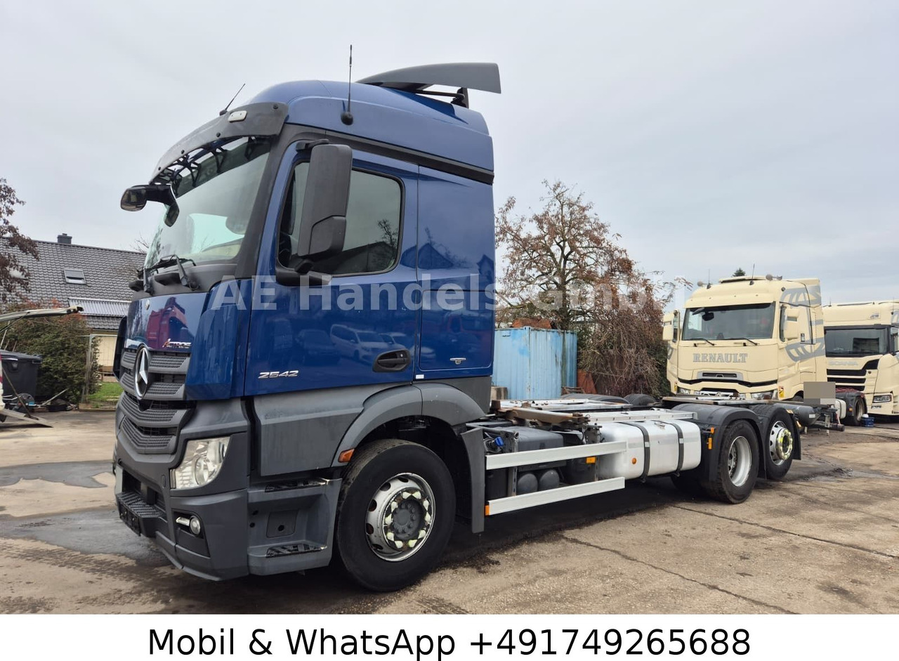 Mercedes-Benz Actros 4 2542 StreamSpace LL BDF *Retader/Multi - Container transporter/ Swap body truck: picture 2 Mercedes-Benz Actros 4 2542 StreamSpace LL BDF *Retader/Multi - Container transporter/ Swap body truck: picture 2