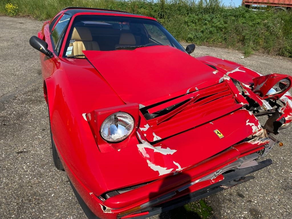 Car Ferrari 328 GTS / Origine Française endommagé: picture 15