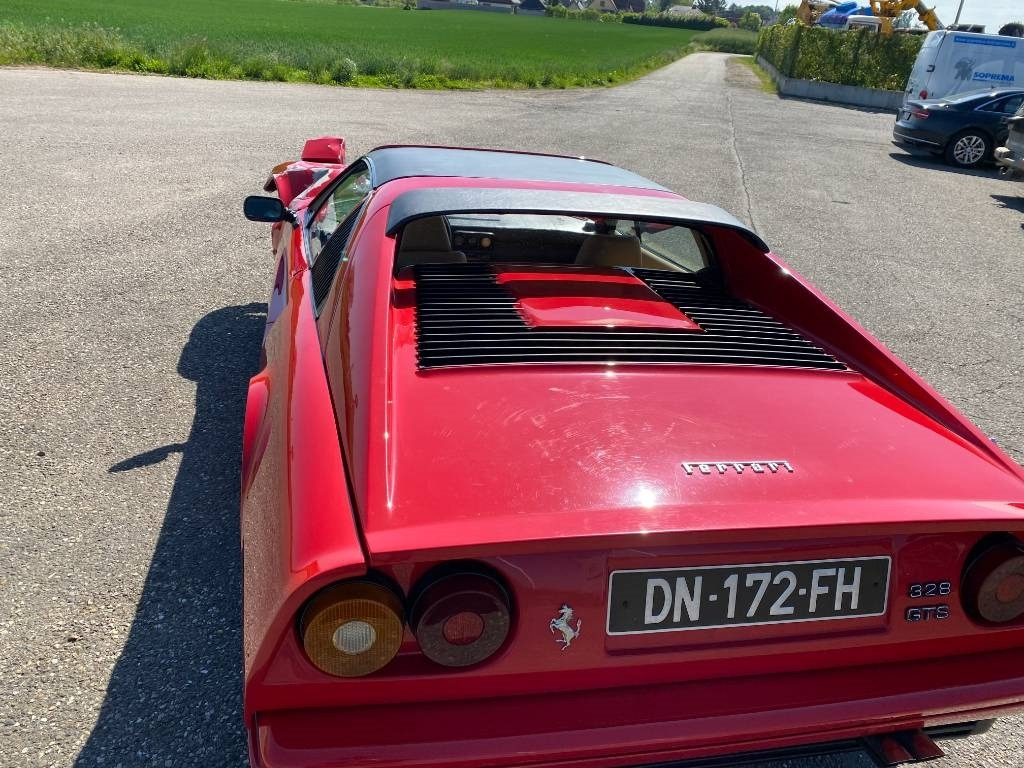 Car Ferrari 328 GTS / Origine Française endommagé: picture 40