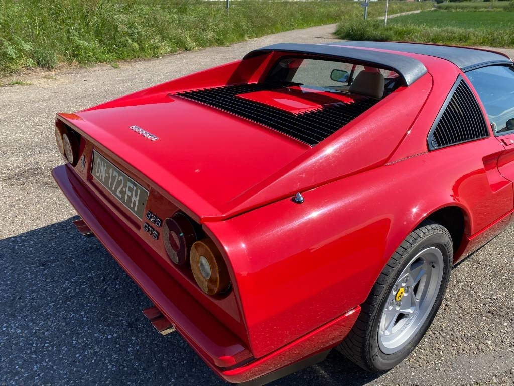 Car Ferrari 328 GTS / Origine Française endommagé: picture 49
