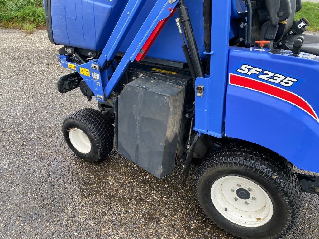 Lawn mower Iseki SF 235F 1er Main endommagée: picture 42 Lawn mower Iseki SF 235F 1er Main endommagée: picture 42