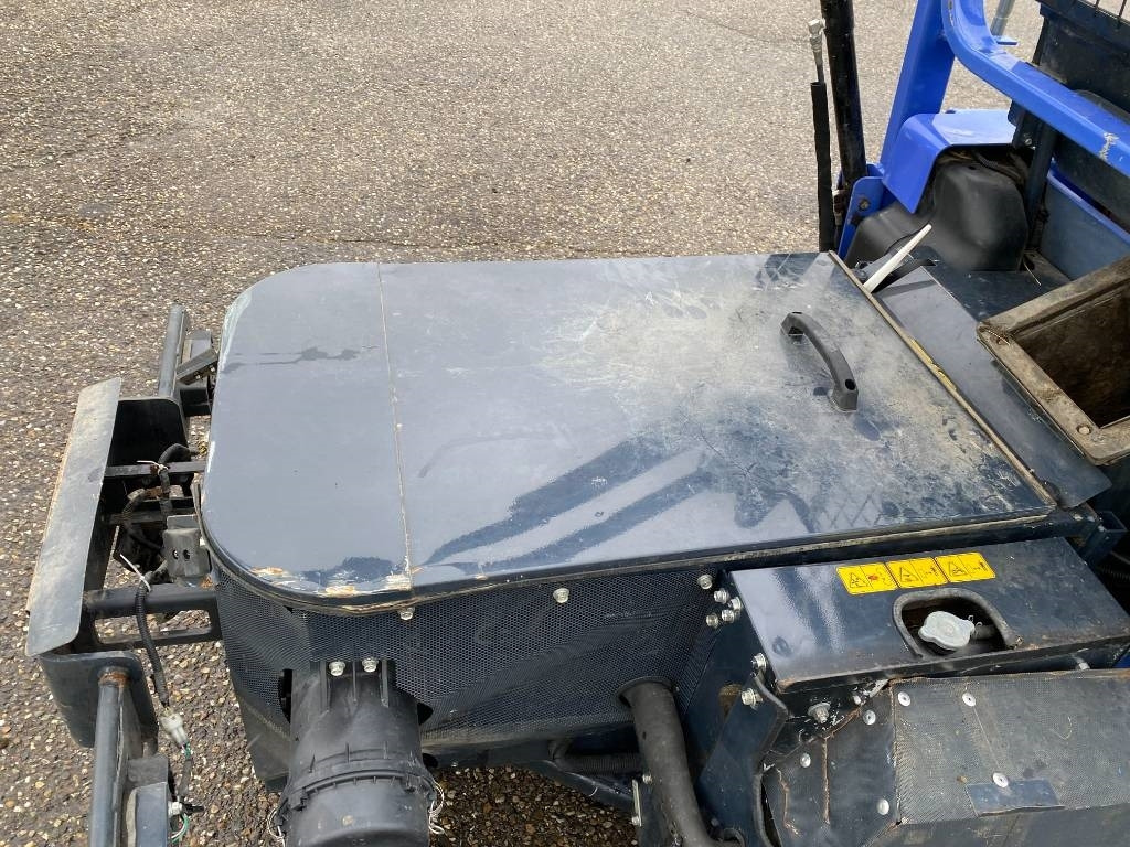 Lawn mower Iseki SF 235F 1er Main endommagée: picture 21 Lawn mower Iseki SF 235F 1er Main endommagée: picture 21