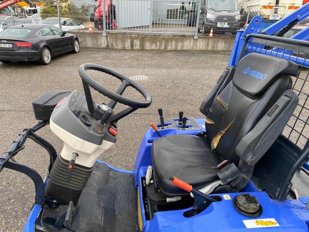 Lawn mower Iseki SF 235F 1er Main endommagée: picture 25 Lawn mower Iseki SF 235F 1er Main endommagée: picture 25