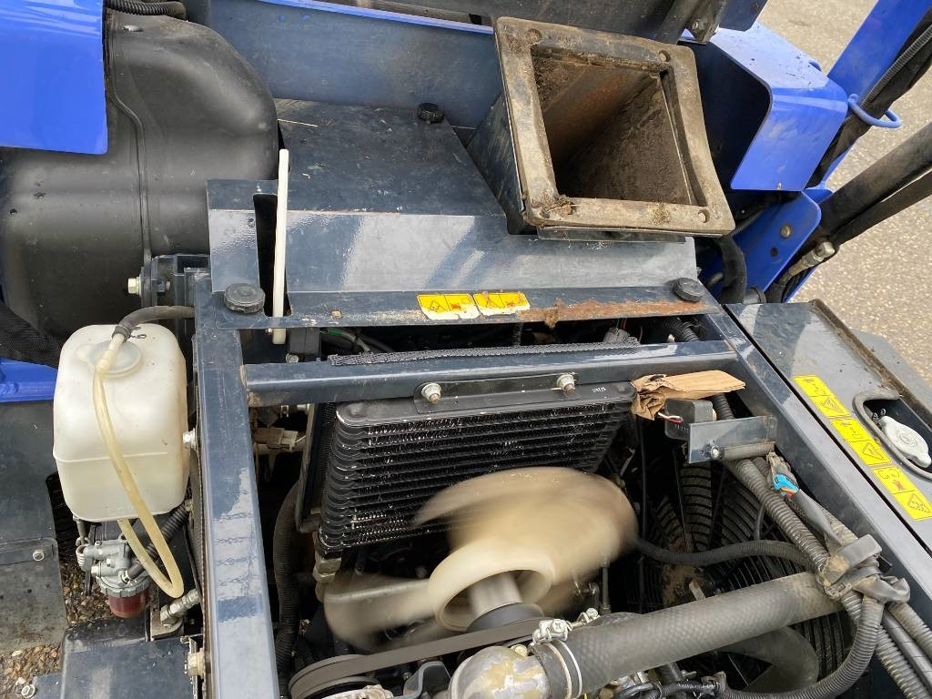 Lawn mower Iseki SF 235F 1er Main endommagée: picture 16 Lawn mower Iseki SF 235F 1er Main endommagée: picture 16