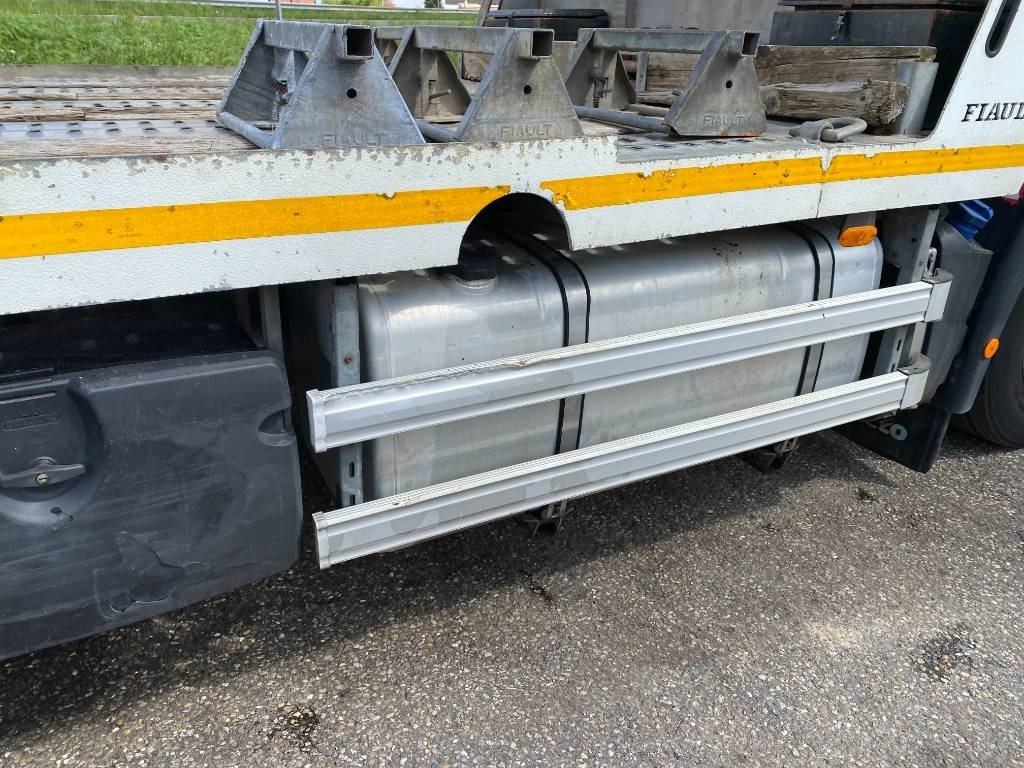 Car transporter truck Iveco STRALIS 360 e6 A Réparer: picture 44 Car transporter truck Iveco STRALIS 360 e6 A Réparer: picture 44