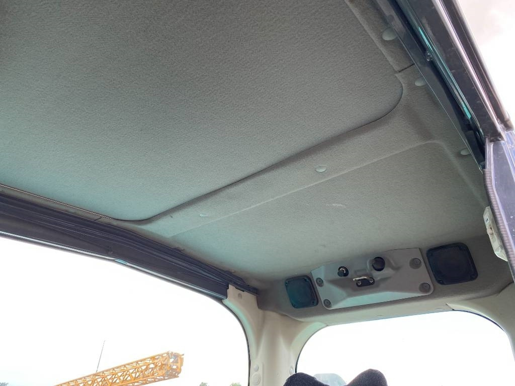 Mini excavator Kobelco SK85 MSR-3E / Certificat CE endommagée: picture 26 Mini excavator Kobelco SK85 MSR-3E / Certificat CE endommagée: picture 26