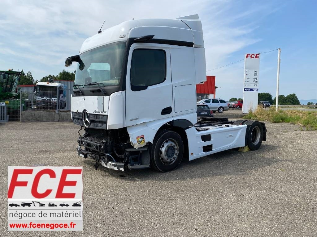 Mercedes-Benz 1845 Space Cab Suspension Pneumatique endommagé - Tractor unit: picture 1 Mercedes-Benz 1845 Space Cab Suspension Pneumatique endommagé - Tractor unit: picture 1