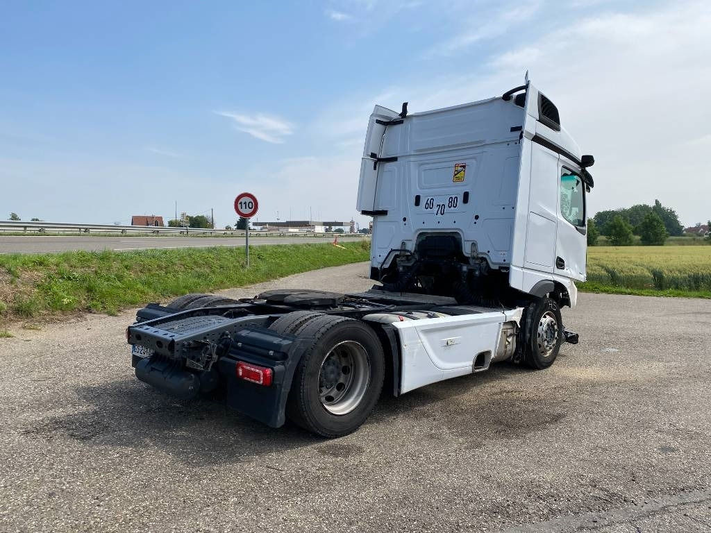 Mercedes-Benz 1845 Space Cab Suspension Pneumatique endommagé - Tractor unit: picture 4 Mercedes-Benz 1845 Space Cab Suspension Pneumatique endommagé - Tractor unit: picture 4