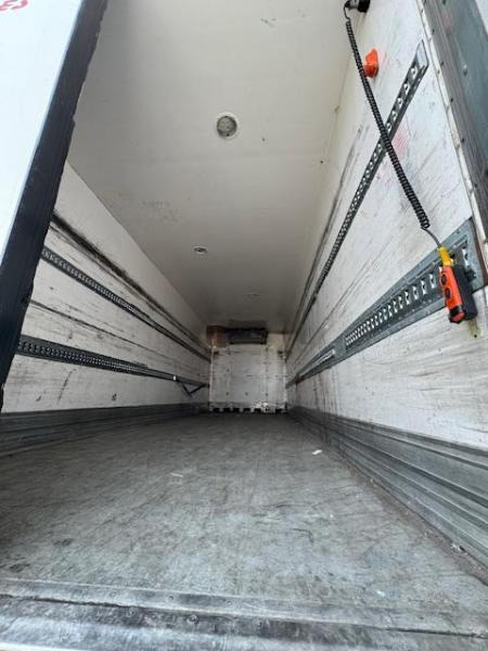 Iveco STRALIS 360 EEV FRIGO CARRIER HAYON - Refrigerated truck: picture 4 Iveco STRALIS 360 EEV FRIGO CARRIER HAYON - Refrigerated truck: picture 4