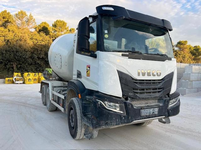 Iveco X-WAY 420 MALAXEUR 6m3 6X4 - Concrete mixer truck: picture 2 Iveco X-WAY 420 MALAXEUR 6m3 6X4 - Concrete mixer truck: picture 2